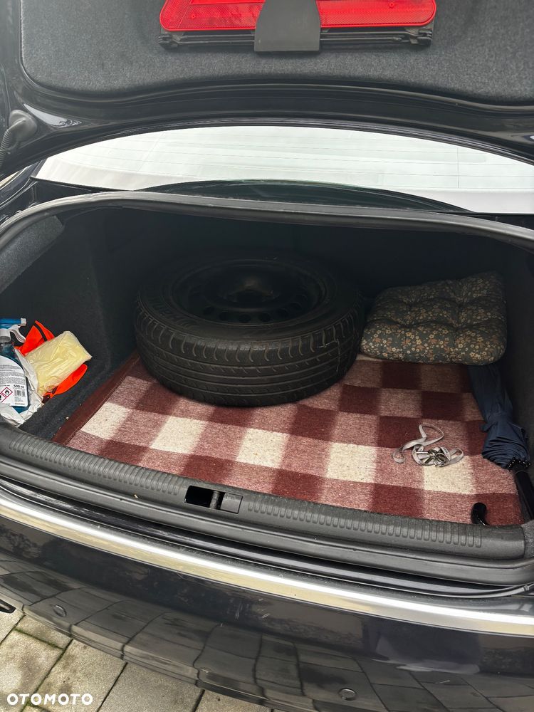 Audi A4 Limousine - 9