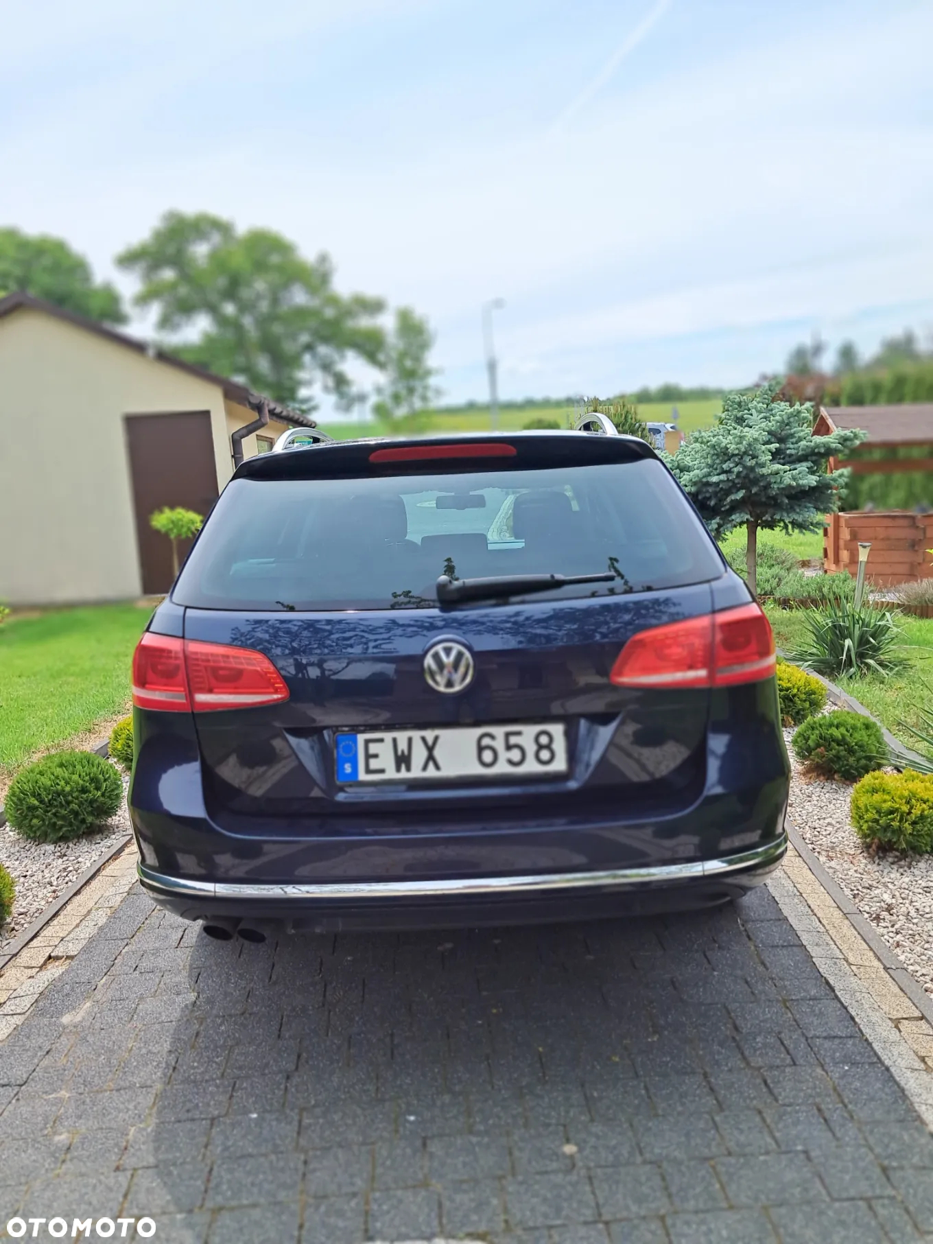Volkswagen Passat Variant 2.0 TDI BlueMotion Technology Exclusive - 6
