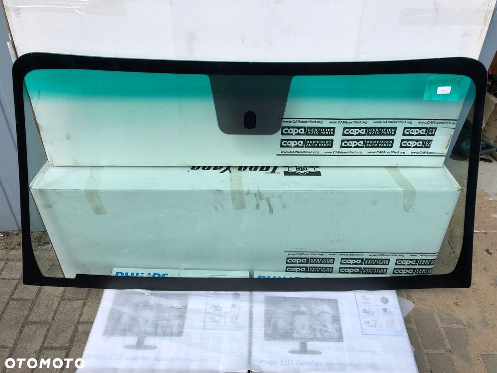 infiniti qx56 / nissan armada / nissan titan 4d szyba przednia 2004-2010 - 4