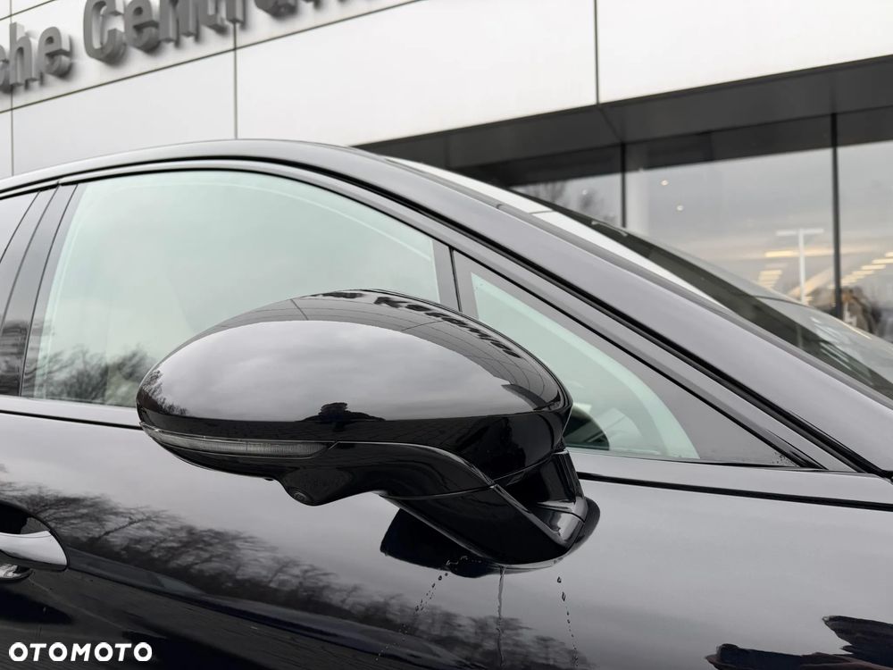 Porsche Panamera 4S E-Hybrid - 16