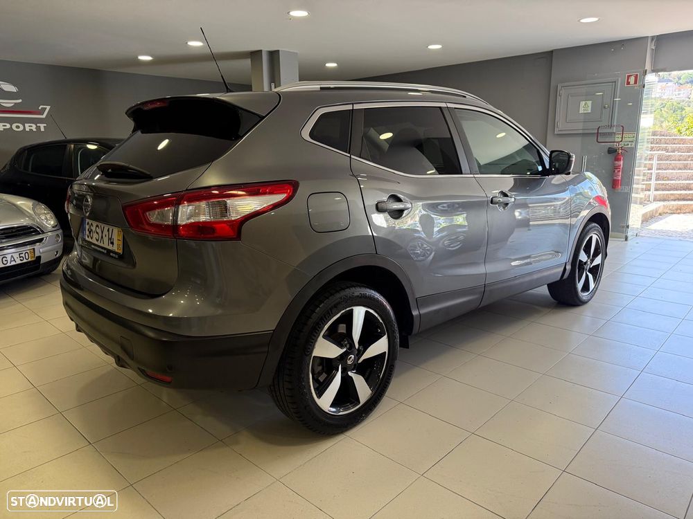 Nissan Qashqai 1.5 dCi N-Connecta 18 - 4