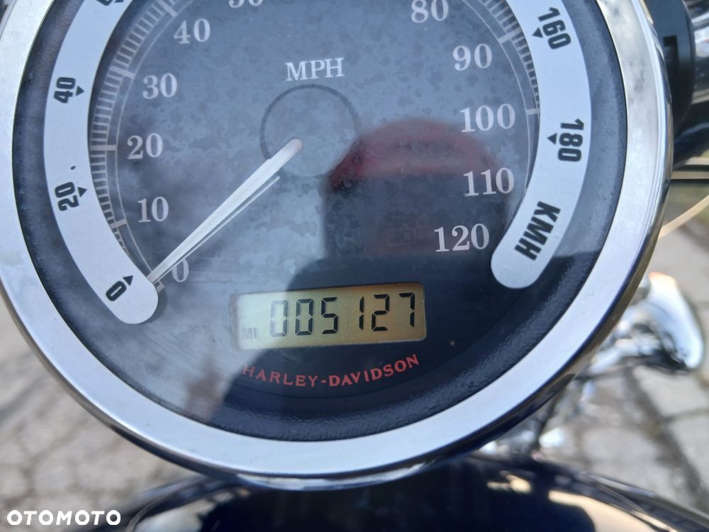 Harley-Davidson Sportster Custom 1200C - 8