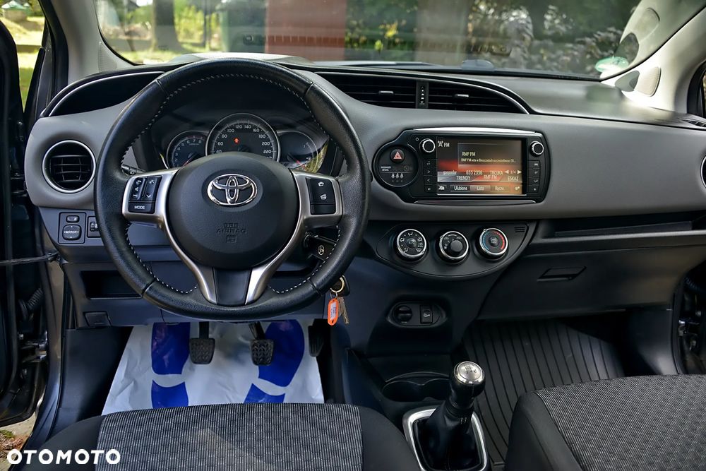 Toyota Yaris 1.0 Sol - 5