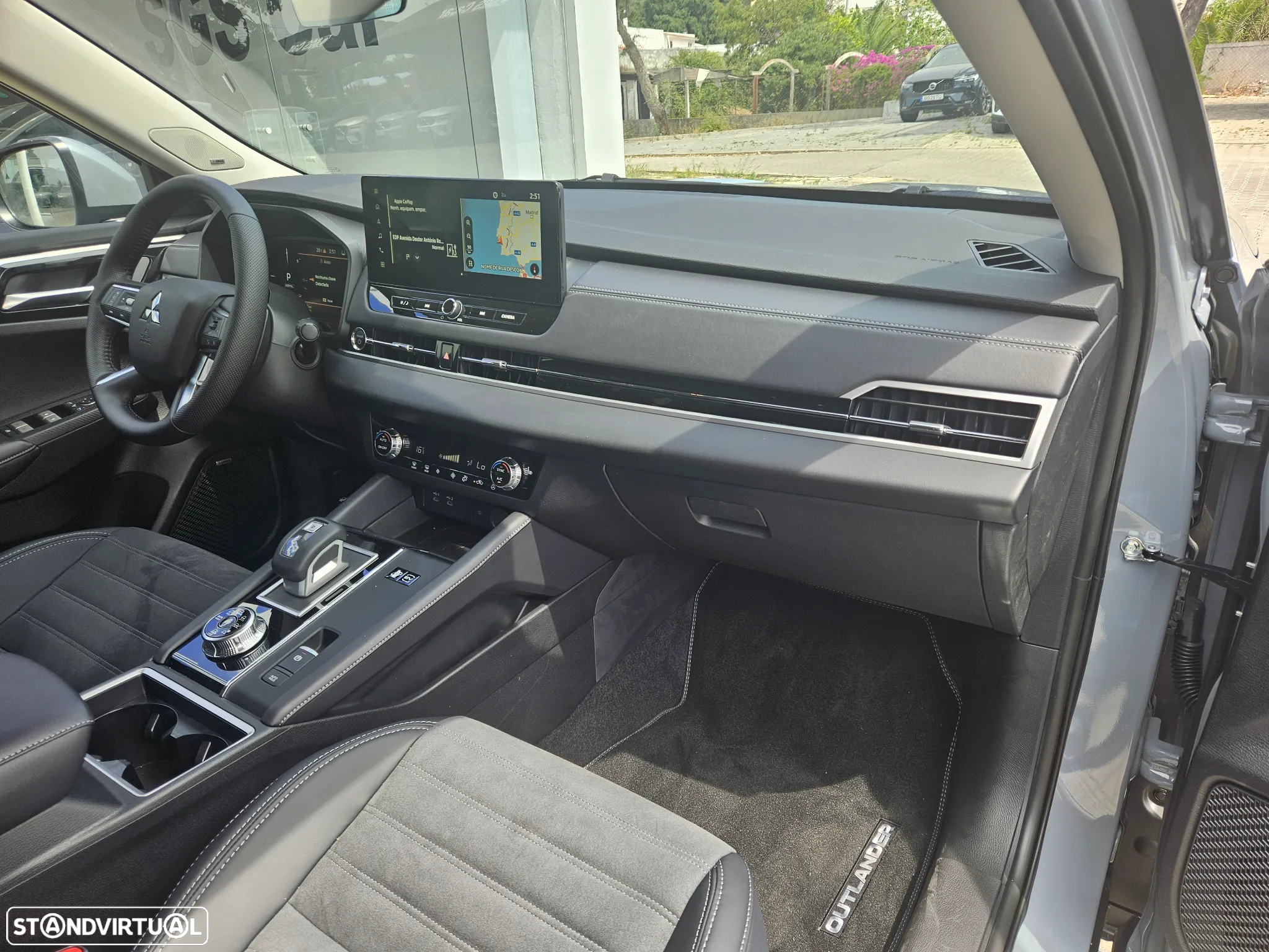 Mitsubishi Outlander 2.4 PHEV Intense - 20