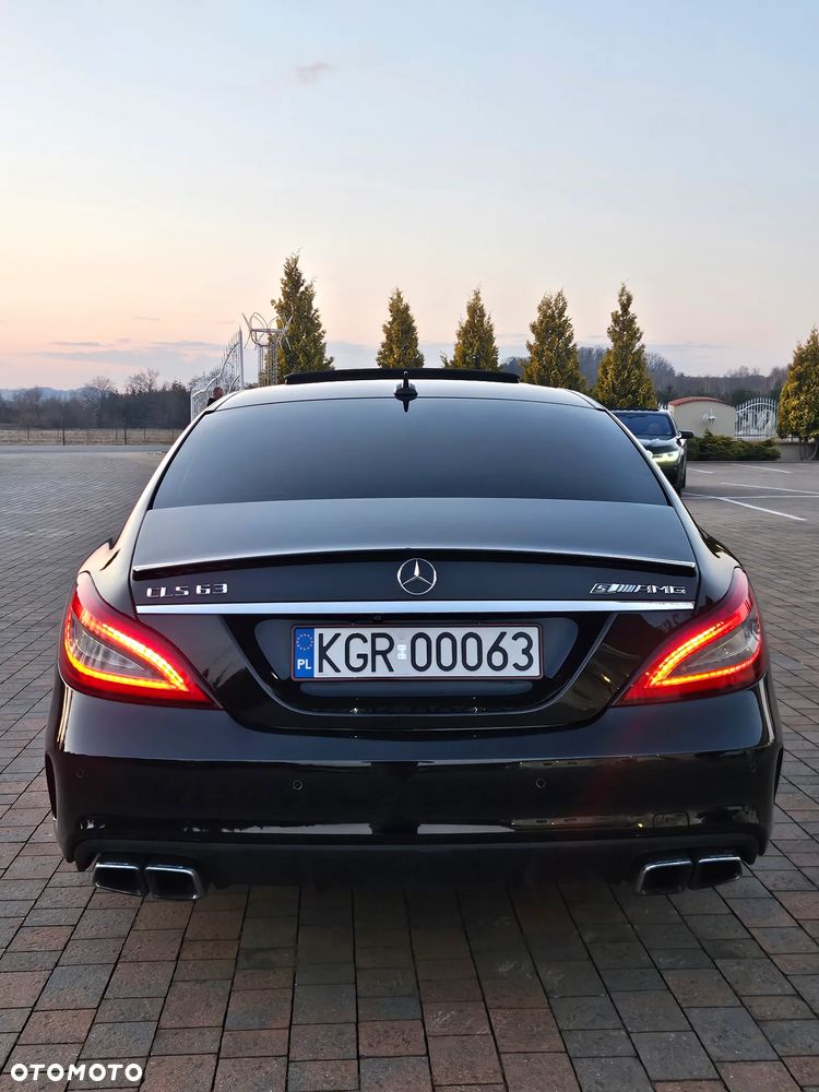 Mercedes-Benz CLS - 12