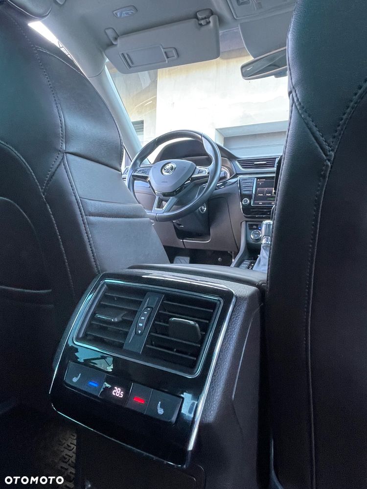 Skoda Superb 2.0 TDI L&K DSG - 26