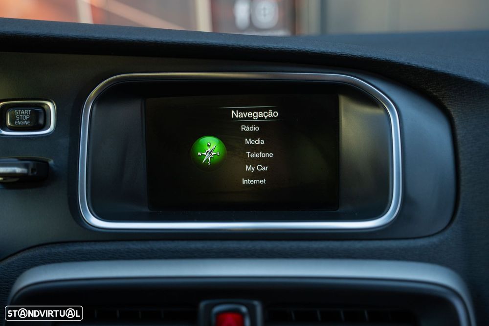 Volvo V40 D2 Momentum - 12