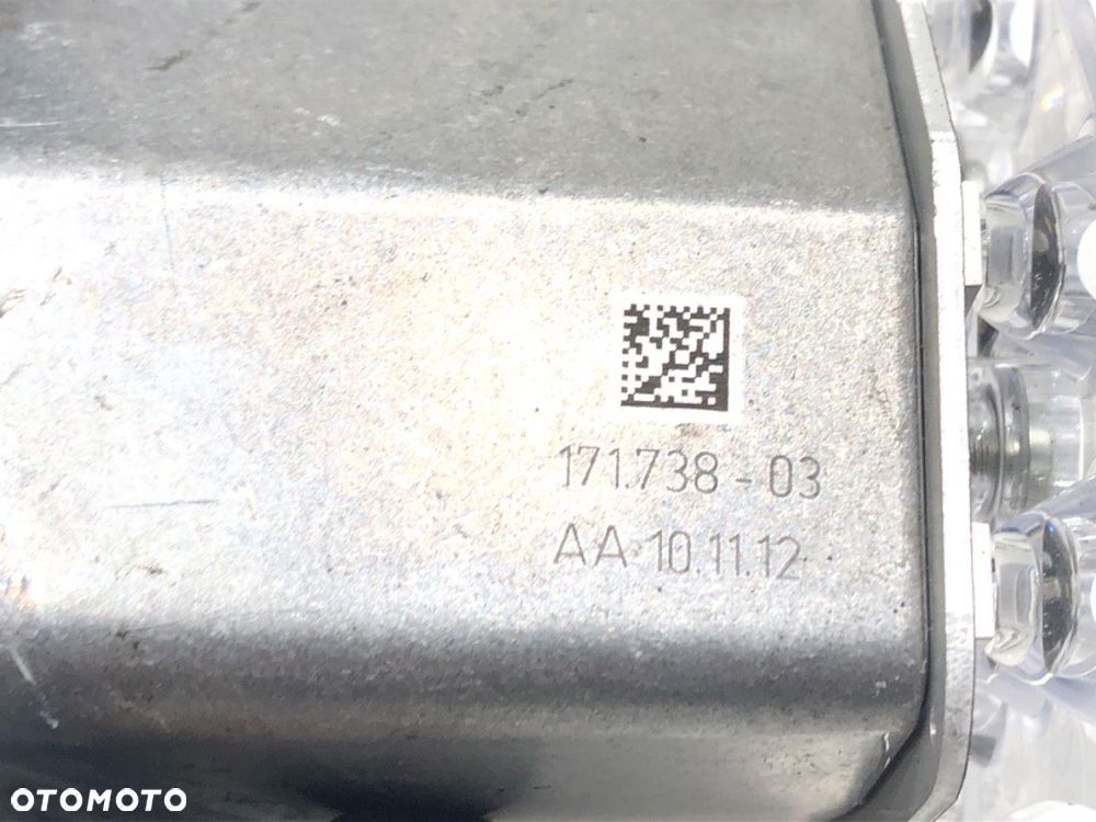 KIERUNKOWSKAZ PRAWY PRZÓD LED  BMW 5 Touring (F11) 2009 - 2017 525 d xDrive 155 kW [211 KM] olej - 4