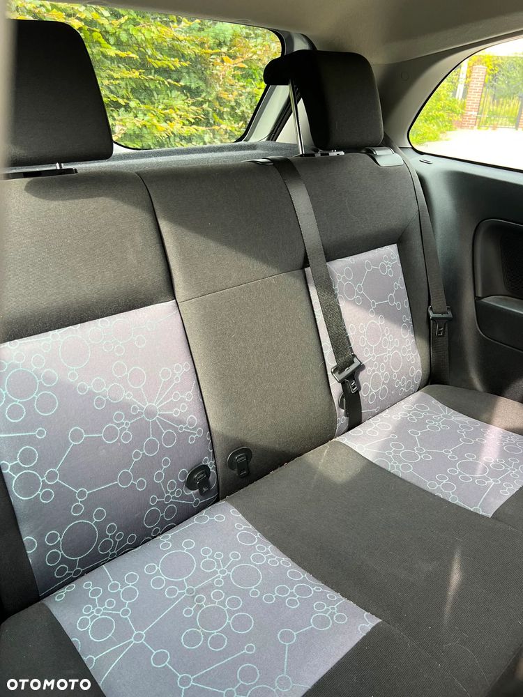Ford Fiesta 1.3 Ambiente - 3