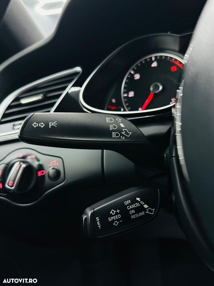 Audi A4 2.0 TDI DPF S line Sportpaket - 28