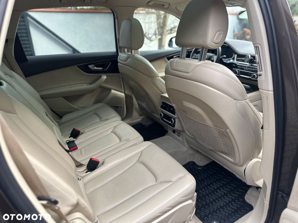 Audi Q7 50 TDI Quattro Tiptronic - 11