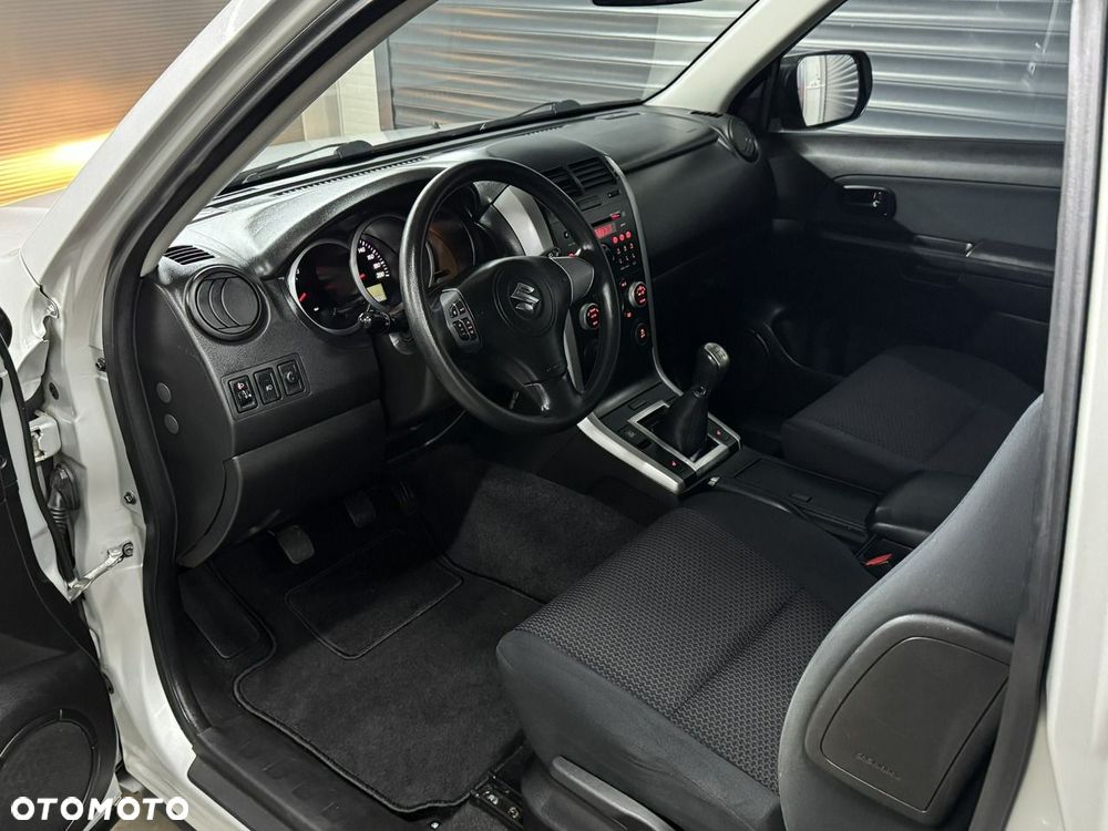 Suzuki Grand Vitara - 13