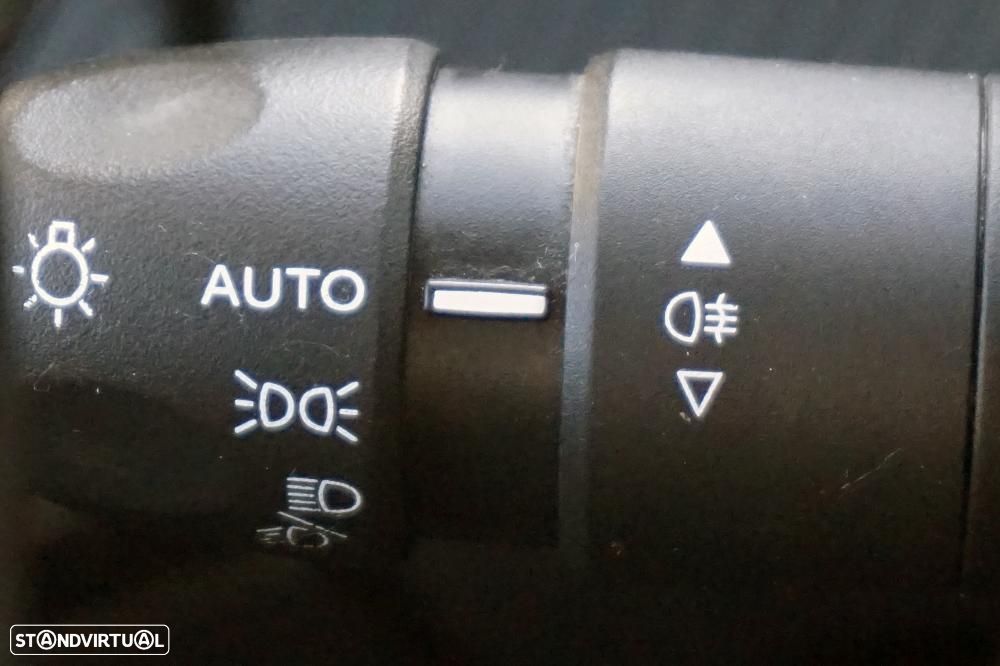 Peugeot 2008 1.2 PureTech Allure - 14