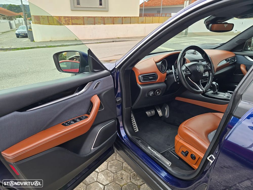 Maserati Levante - 11