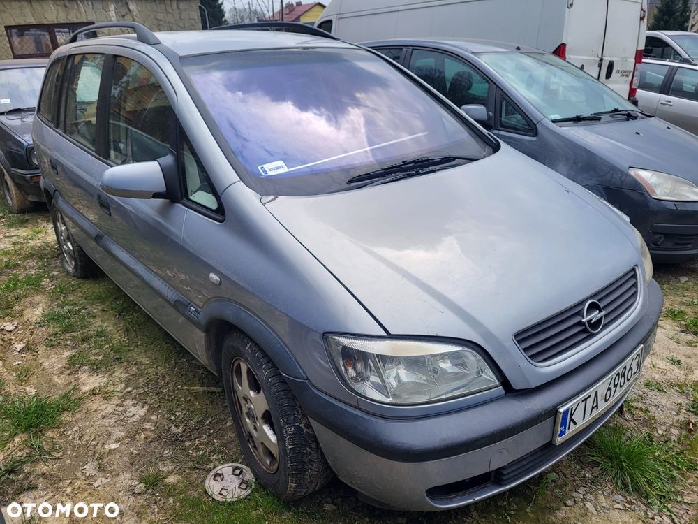 Opel Zafira - 2