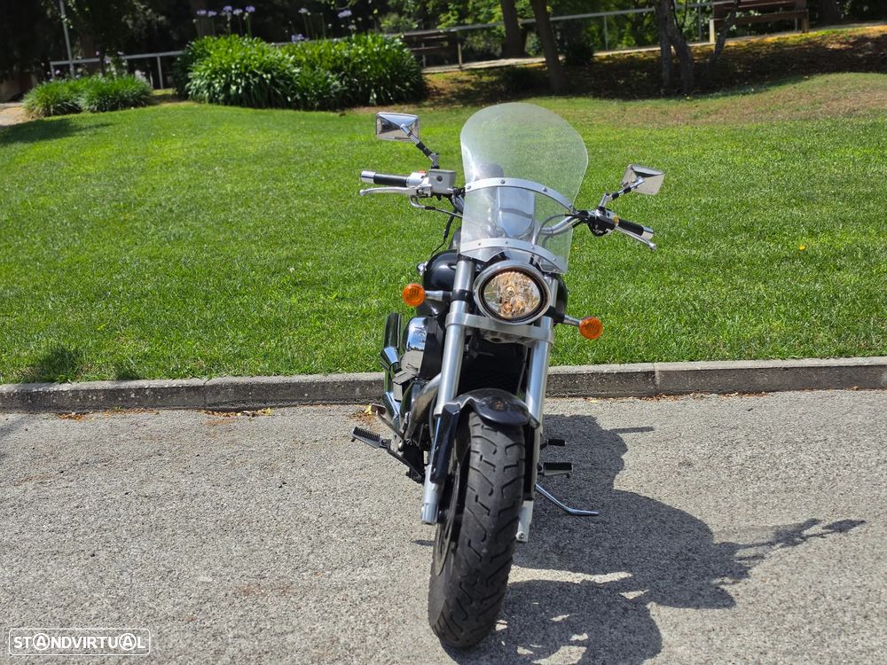 Suzuki Intruder M800 - 8