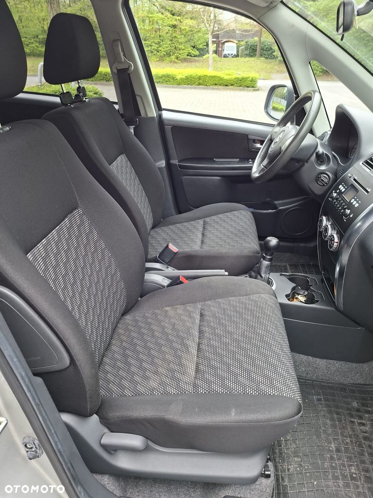Suzuki SX4 - 9
