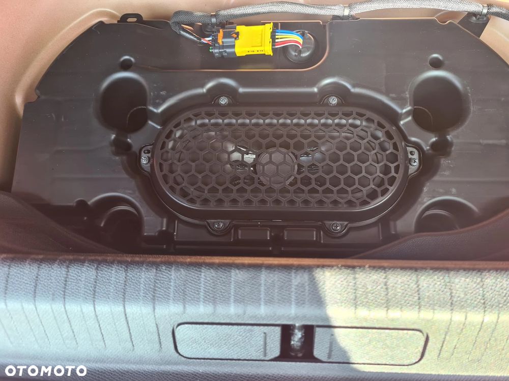 Citroën C4 EV136 50kWh Shine - 16