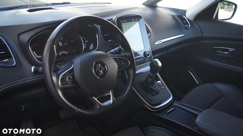 Renault Grand Scenic - 20
