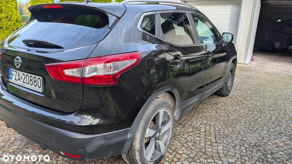 Nissan Qashqai 1.2 DIG-T N-Connecta EU6 - 18
