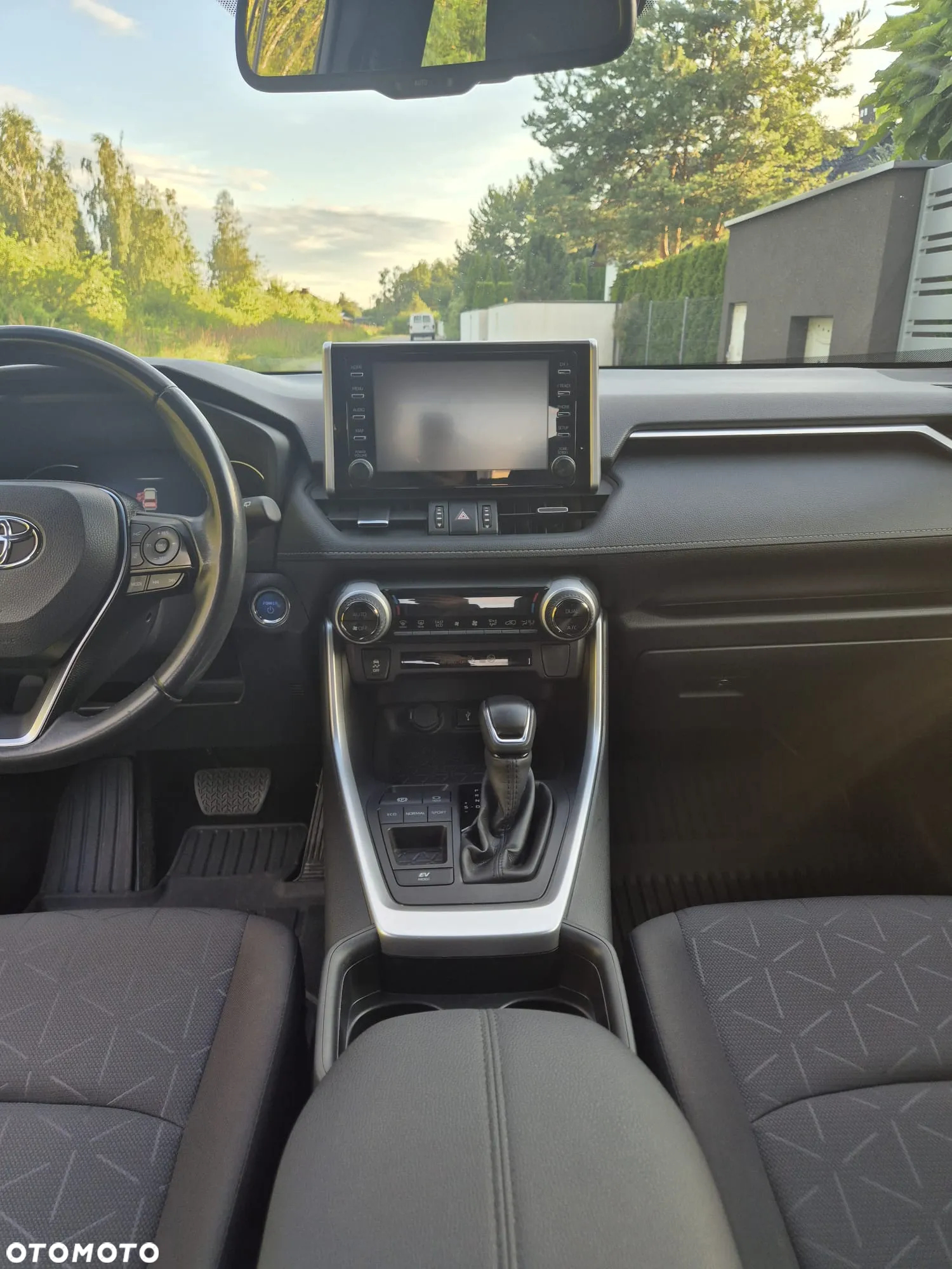 Toyota RAV4 2.5 Hybrid Comfort 4x2 - 23
