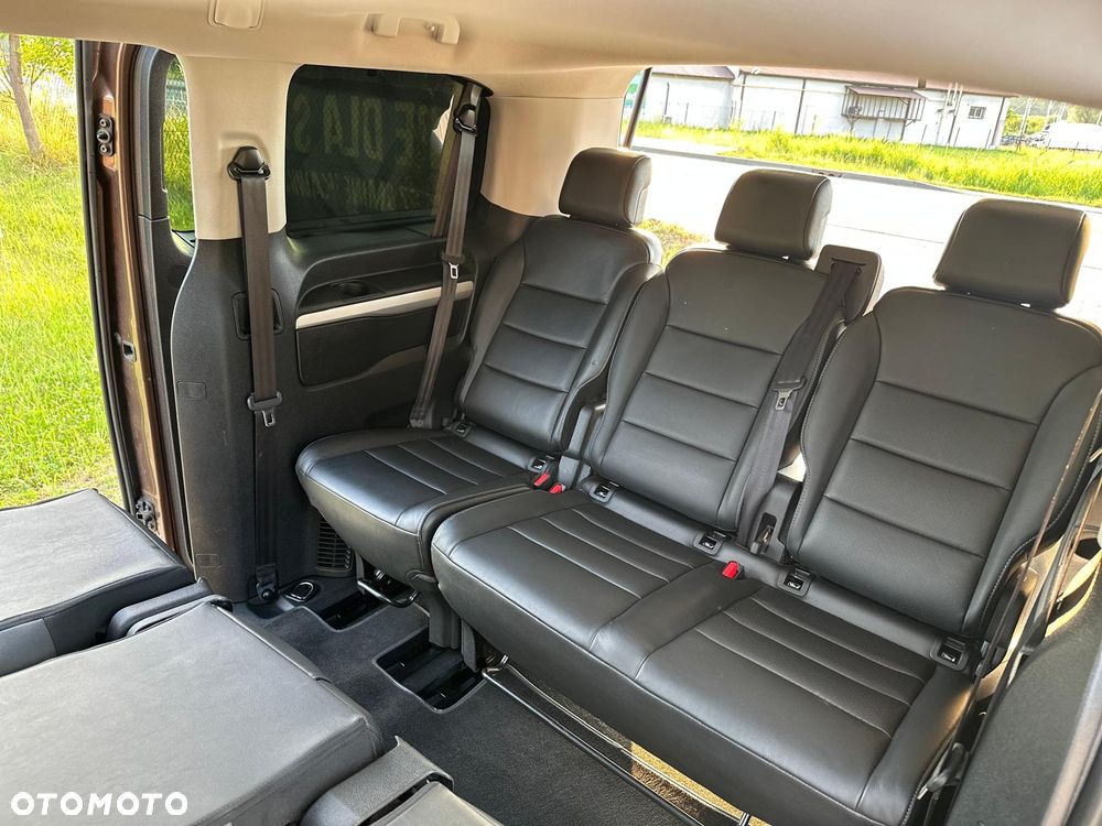 Peugeot Traveller L2 2.0 EAT8 Business VIP - 24