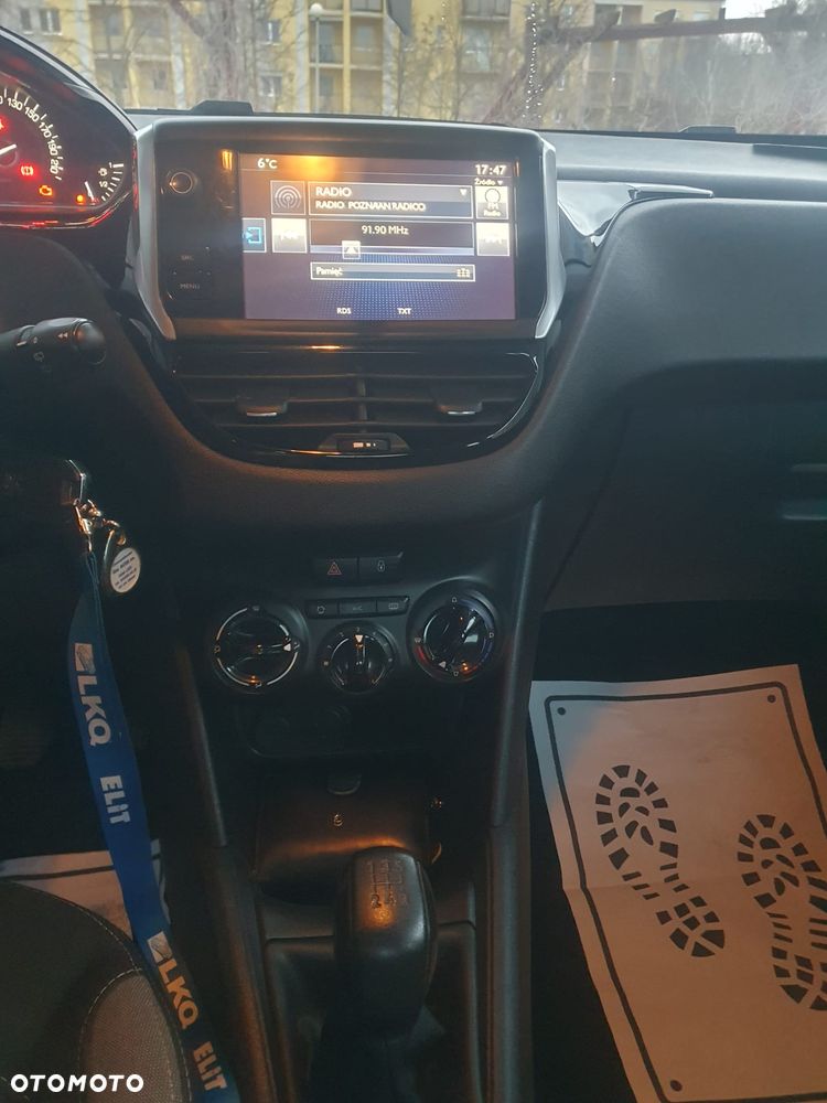 Peugeot 208 PureTech 68 Active - 12