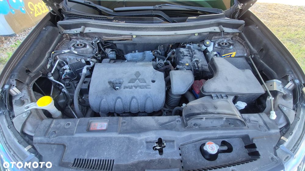 Mitsubishi Outlander 2.0 Intense 2WD CVT - 5