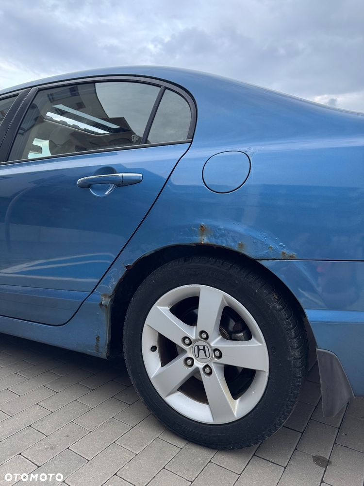 Honda Civic 1.8 Comfort - 14