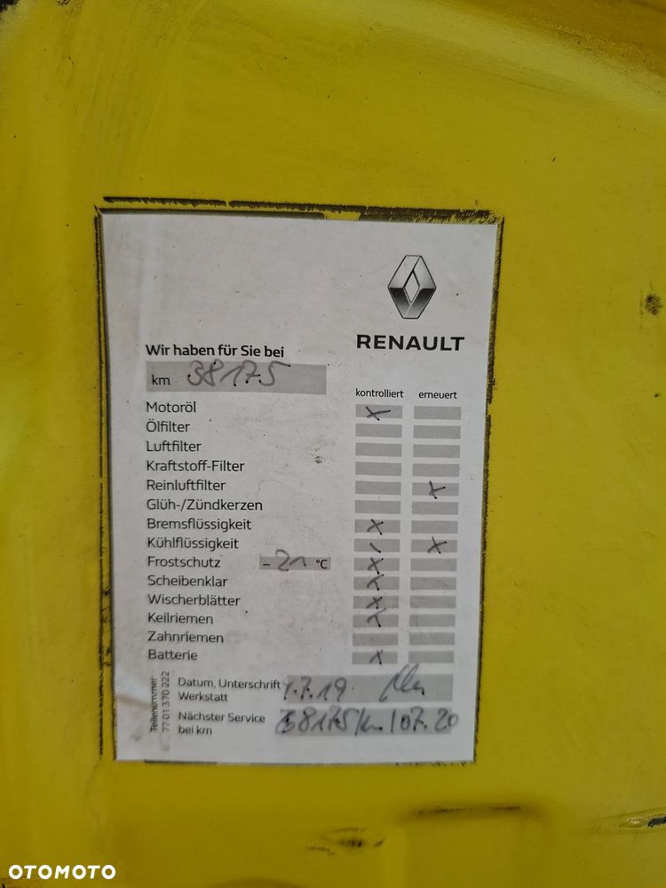 Renault Clio - 17