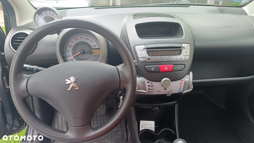 Peugeot 107 1.0 Active - 11