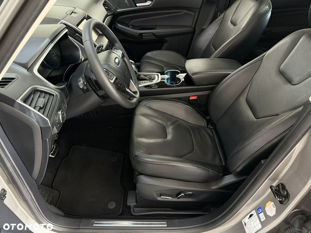 Ford S-Max - 17