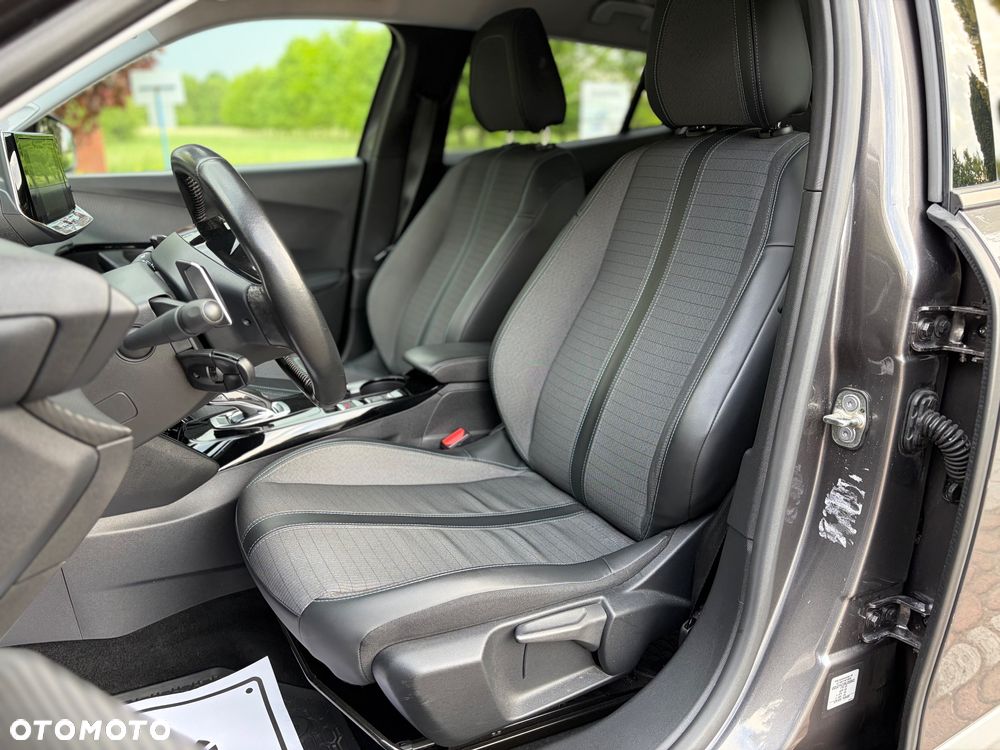 Peugeot 2008 1.5 BlueHDi Allure Pack S&S EAT8 - 14