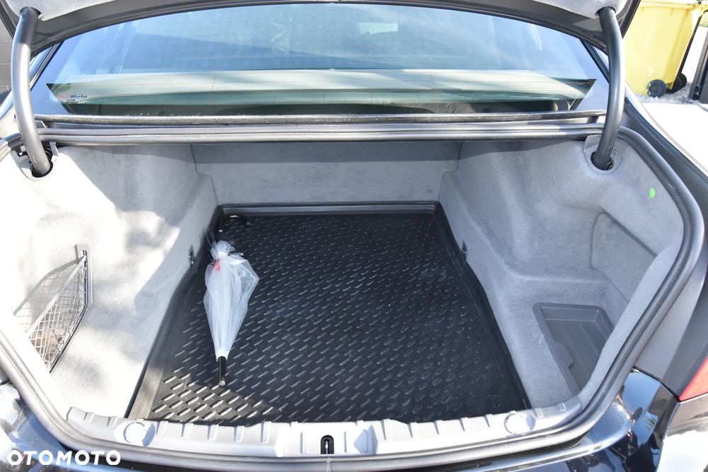 BMW Seria 7 740d - 15