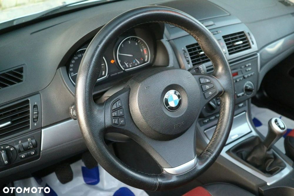 BMW X3 xDrive18d - 16