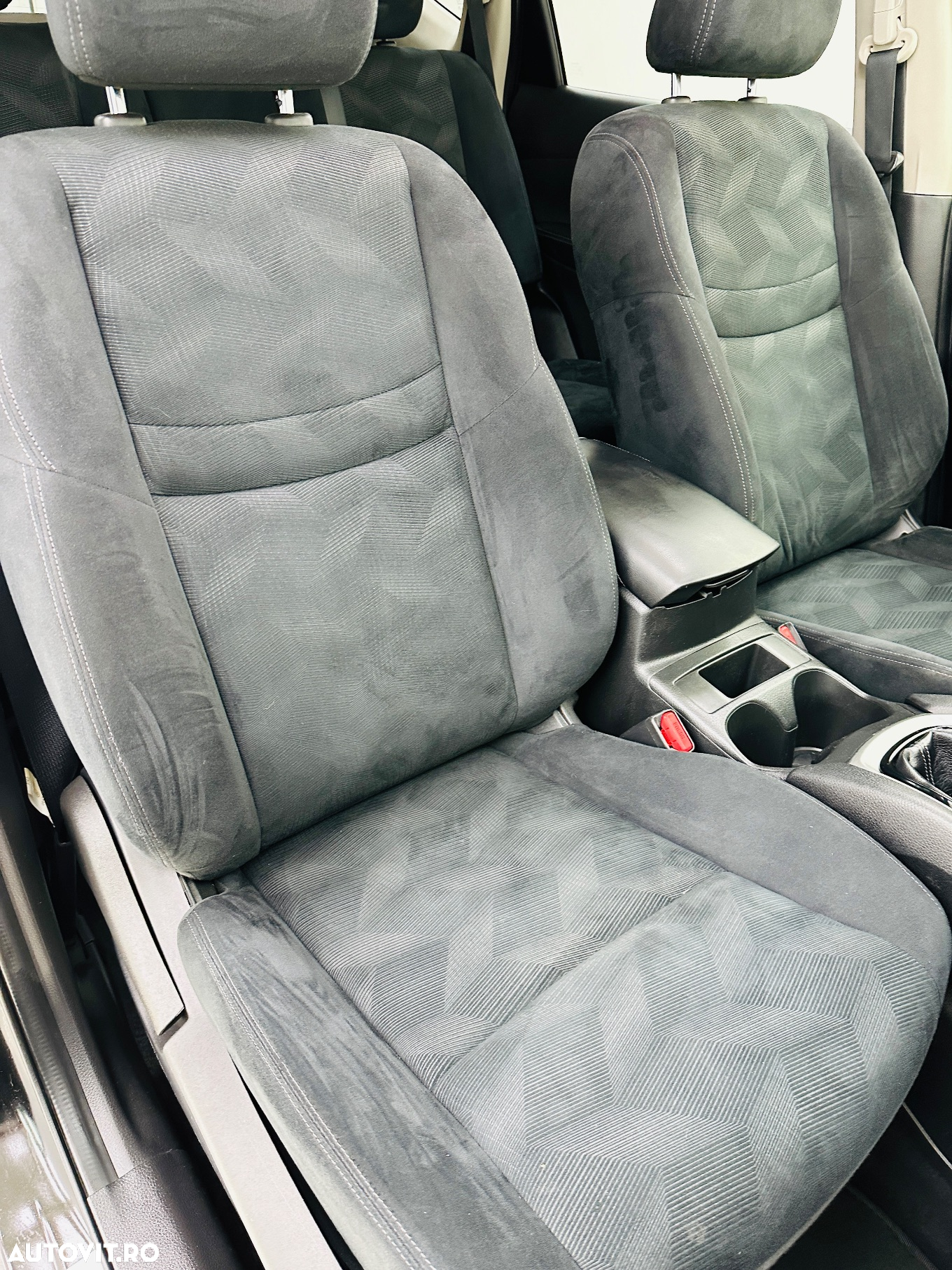 Nissan X-Trail - 25