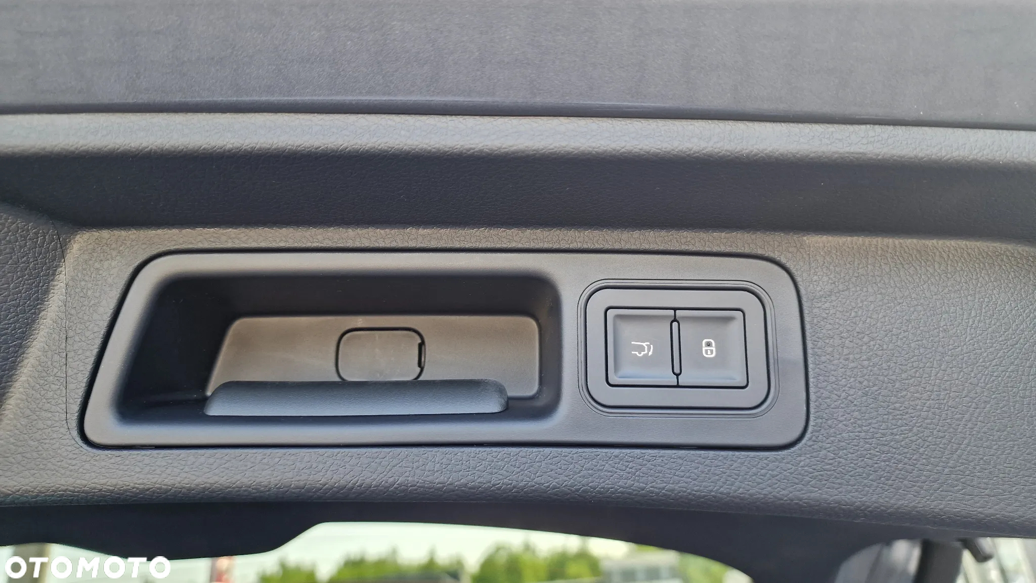 BYD Seal U 1.5T DM-i Design AWD - 12
