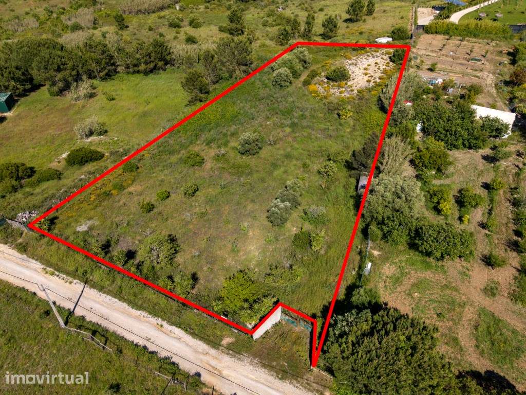EXCLUSIVO | Fantástico Terreno com 5105 m² em Castelo - Grande imagem: 3/8