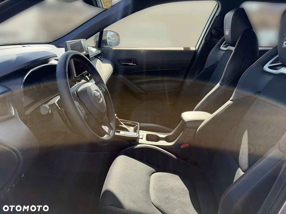 Toyota Corolla Cross 2.0 Hybrid GR Sport AWD - 15