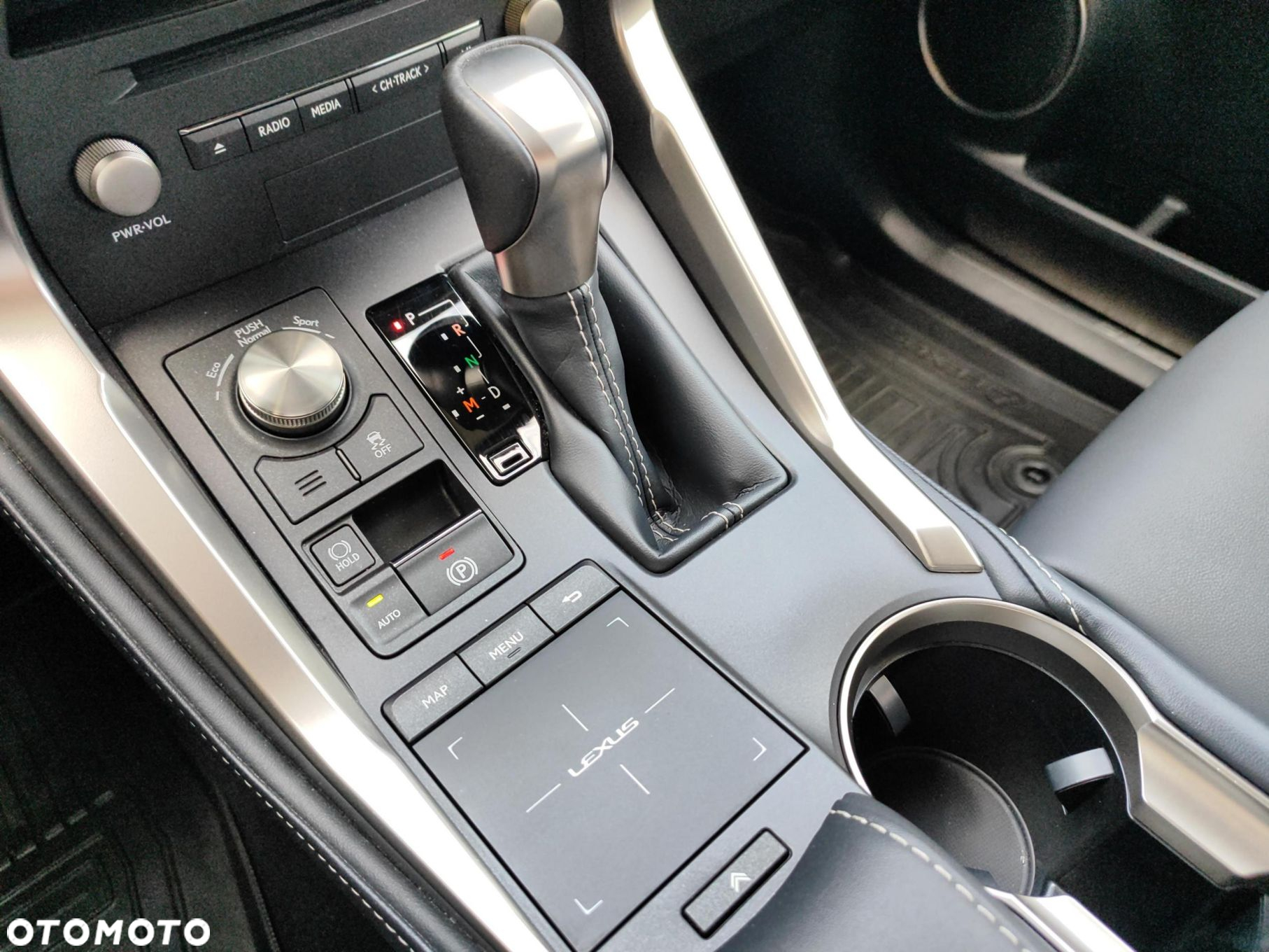 Lexus NX 300 F Impression AWD - 21