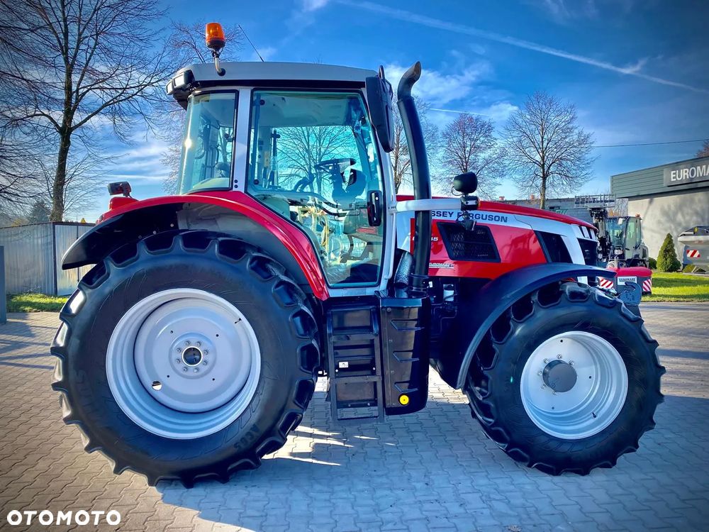 Massey Ferguson 6S.145 Dyna-6 Efficient - 6