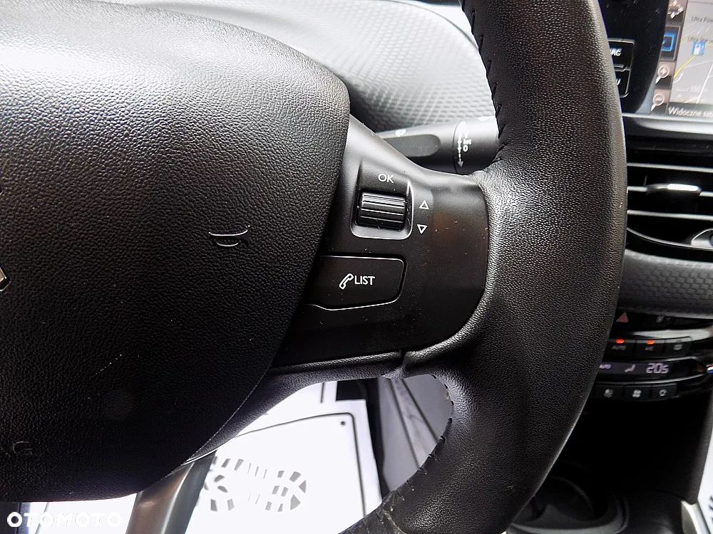 Peugeot 2008 PureTech 82 Style - 13
