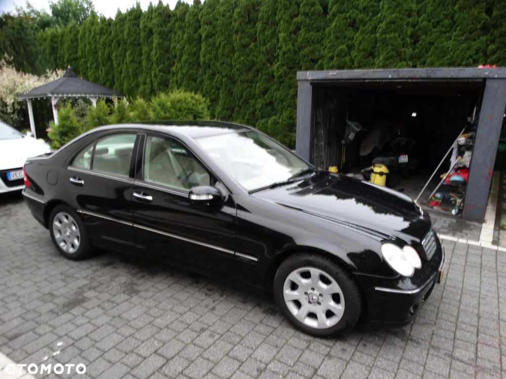 Mercedes-Benz Klasa C 200 Kompressor Avantgarde - 13