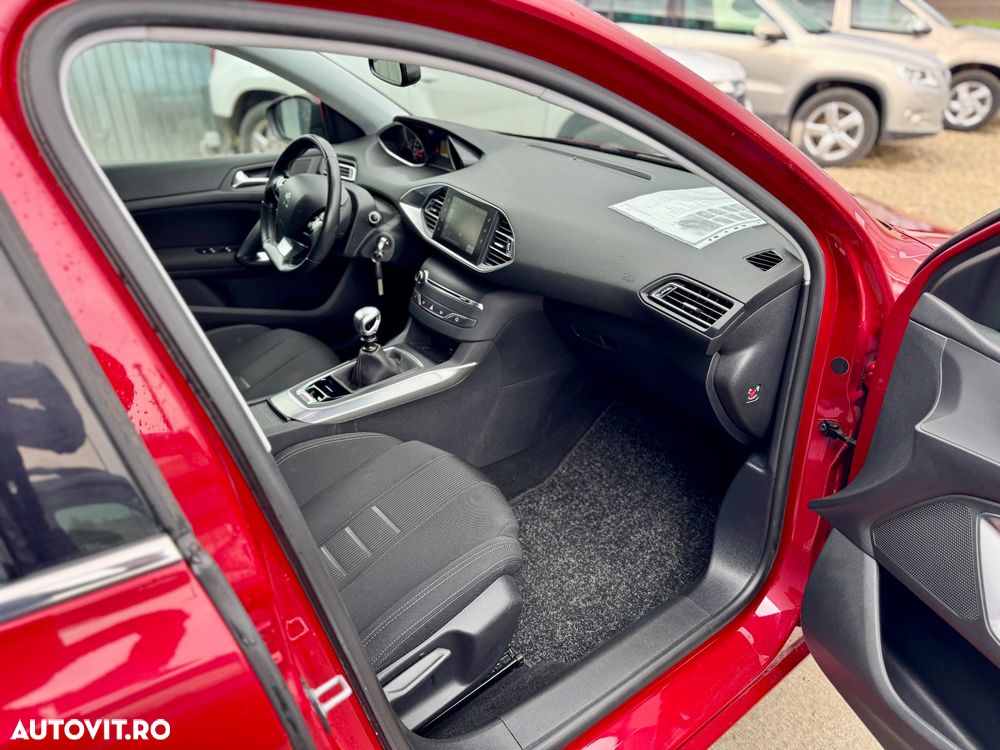 Peugeot 308 - 18