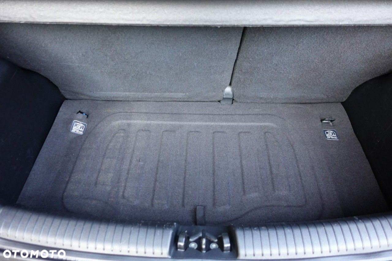 Hyundai i10 - 15