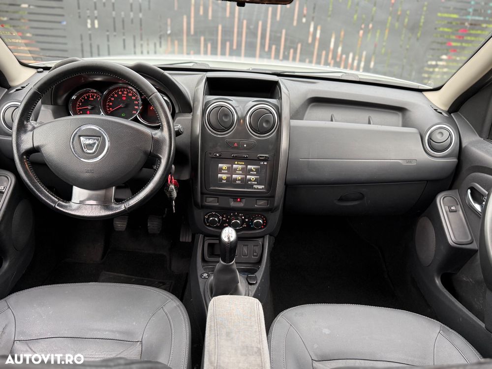 Dacia Duster 1.6 4x2 Laureate - 11