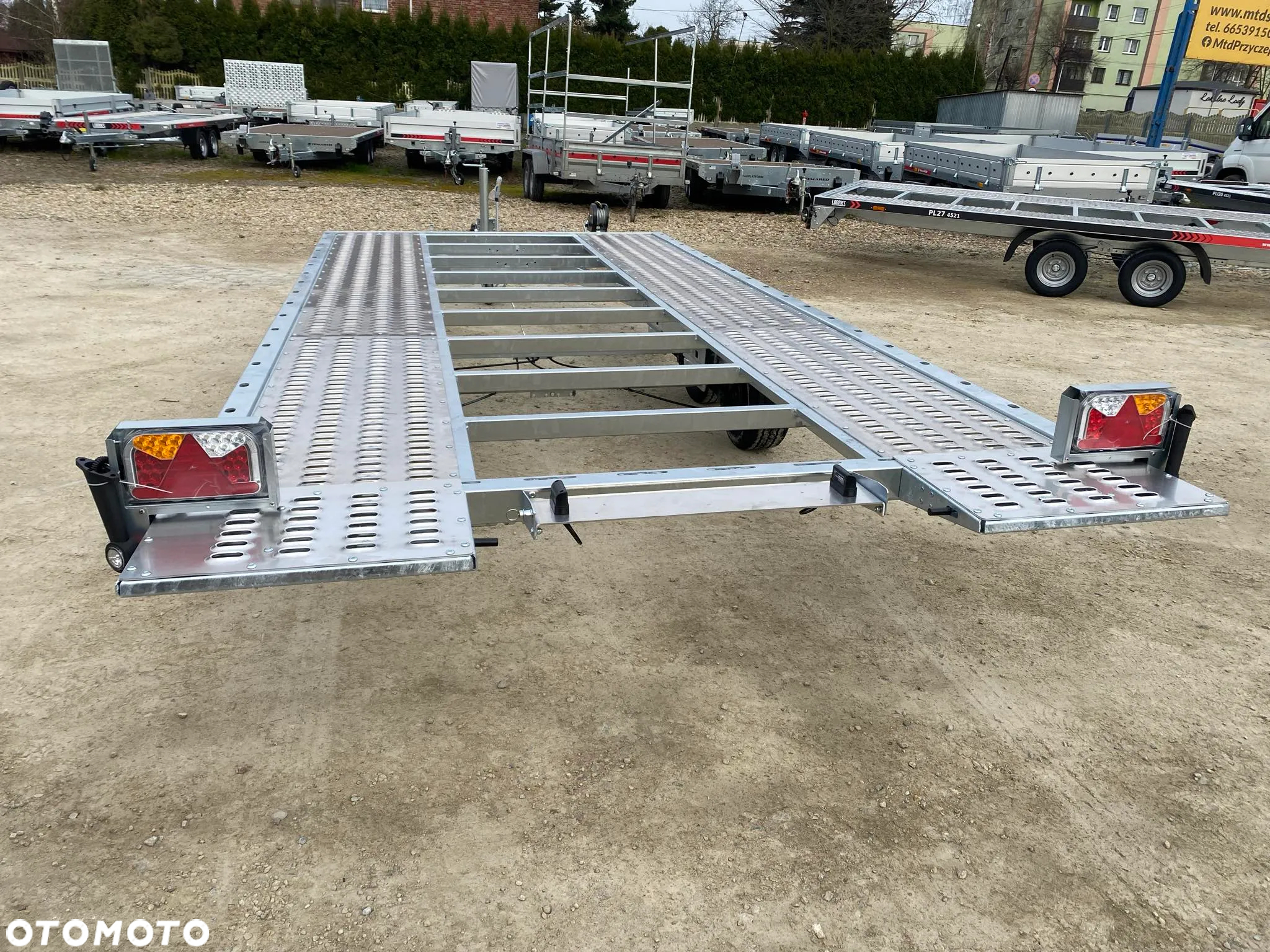 Lorries PLI27 4521 - 3