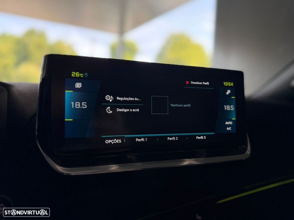 Peugeot e-2008 50 kWh GT - 57