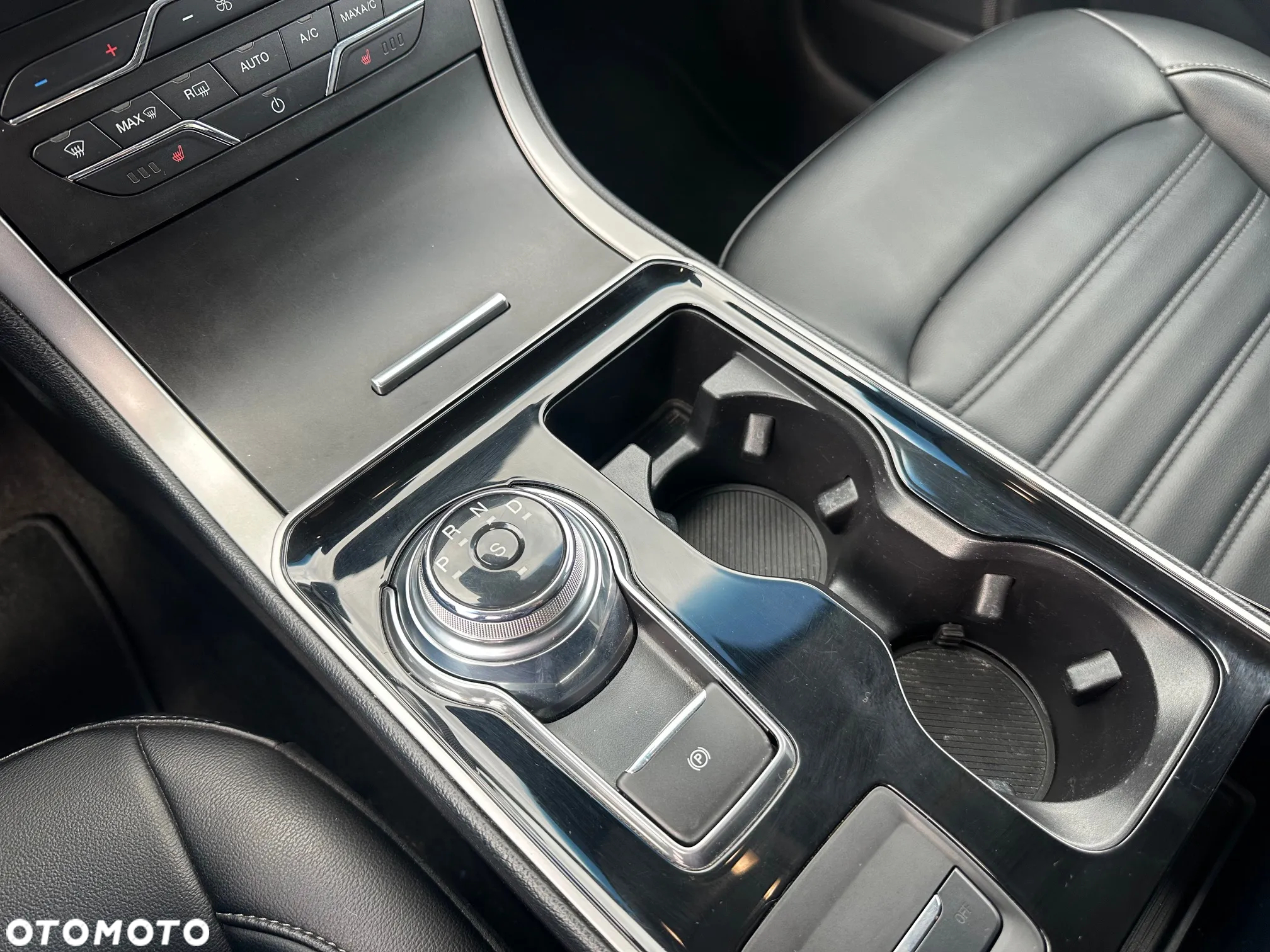 Ford Edge - 14