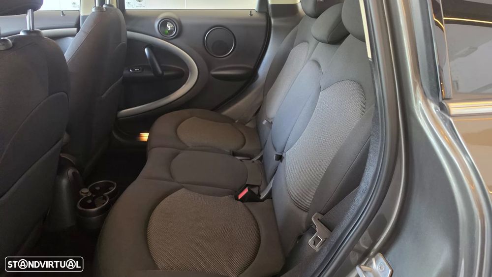 MINI Countryman One D - 50